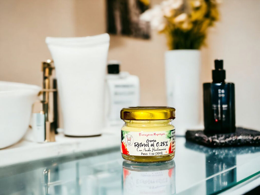 Crema Facial de Retinol con Acido Hiáluronico en 30ml